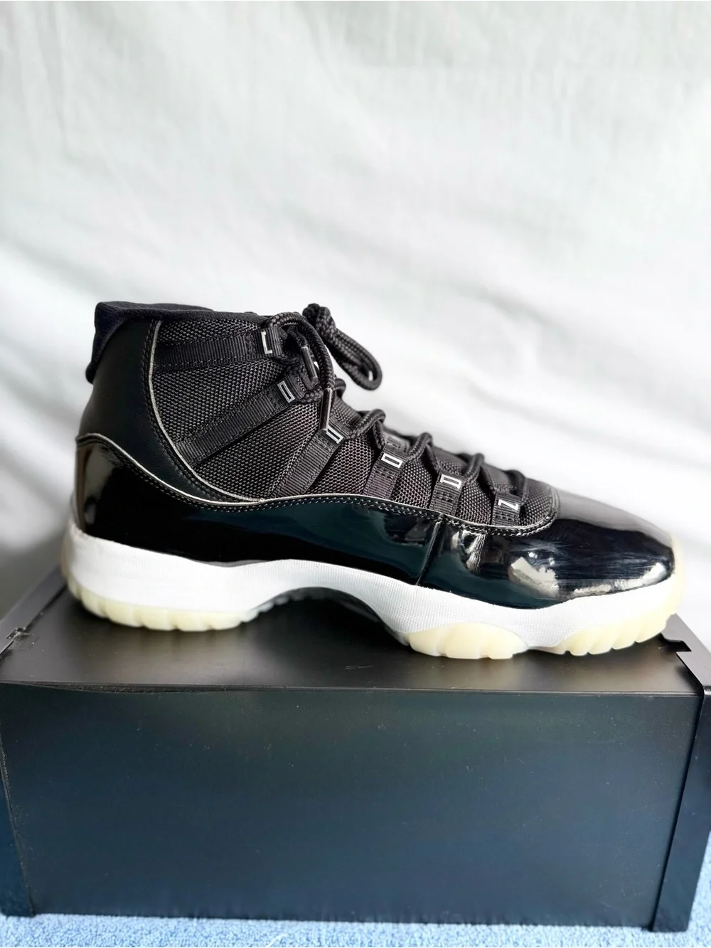 AUTHENTIC Jordan 11 Retro Jubilee size 11.5 CT8012-011 2020 PRE-OWNED